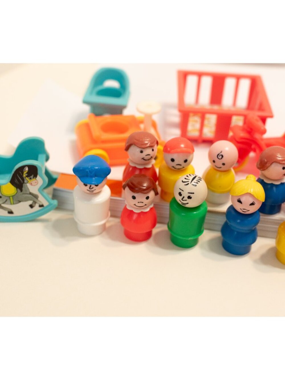 Vintage Fisher Price Little People Furniture Nursery Baby Crib Chair Tricycle - Picture 9 of 15